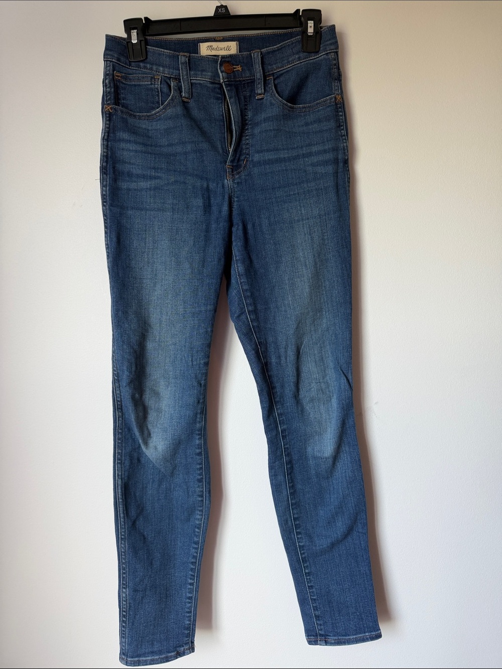 Madewell Skinny Jeans in Mid Blue Wash roadtripper